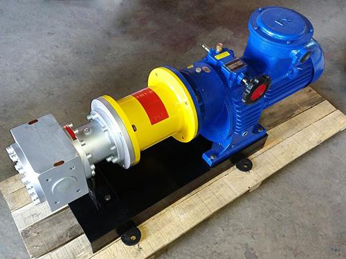 高壓磁(cí)力泵